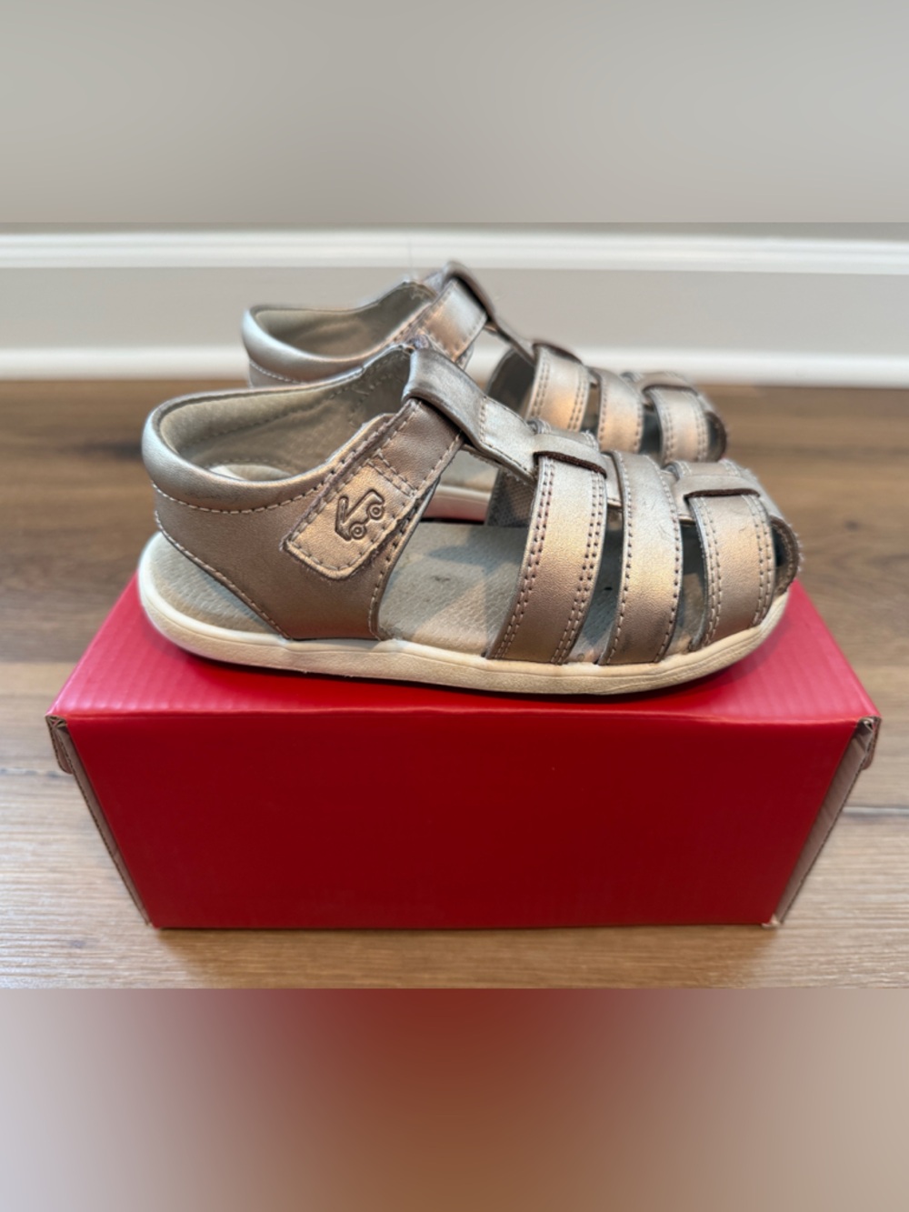 See Kai Run Metallic Rose Gold Gloria V Sandals, Toddler 10 - Picture 6 of 9